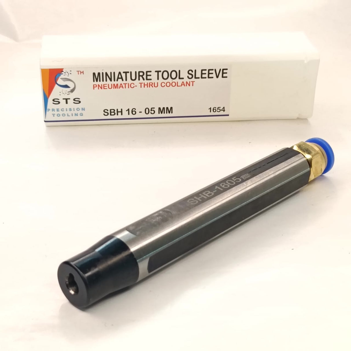 PNEUMATIC THRU COOLANT SLEEVE SBH