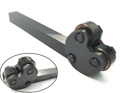 Knurling tool pivot head for lathe